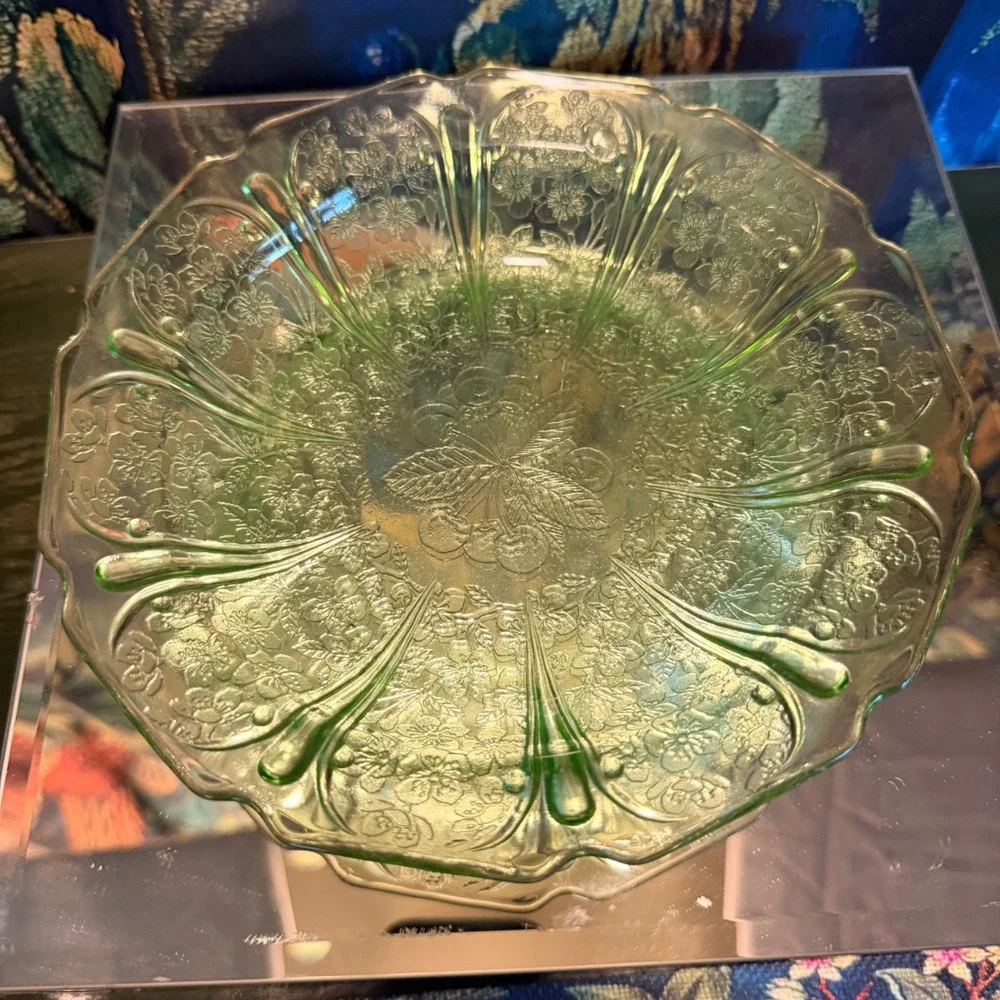 Vintage‎ Jeanette Green Uranium Glass Cherry Blossom Bowl Scalloped 9 Inch Glows